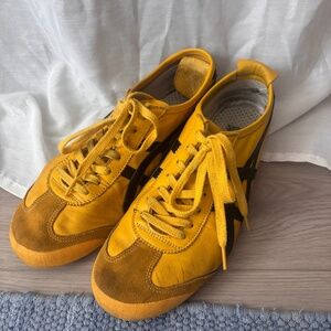Onitsuka Tigers Yellow Black Bruce Lee Sneakers
